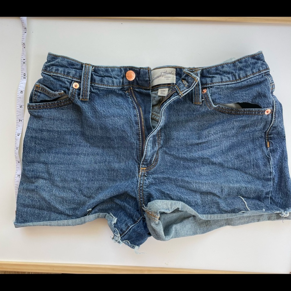 Universal Thread - Jean short
